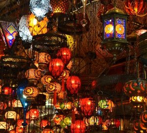 Lamps lighting up the Grand Bazaar. 