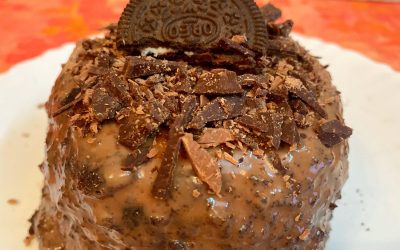 4 ingredients, NO Bake Eggless Oreo Cake in 5 mins!
